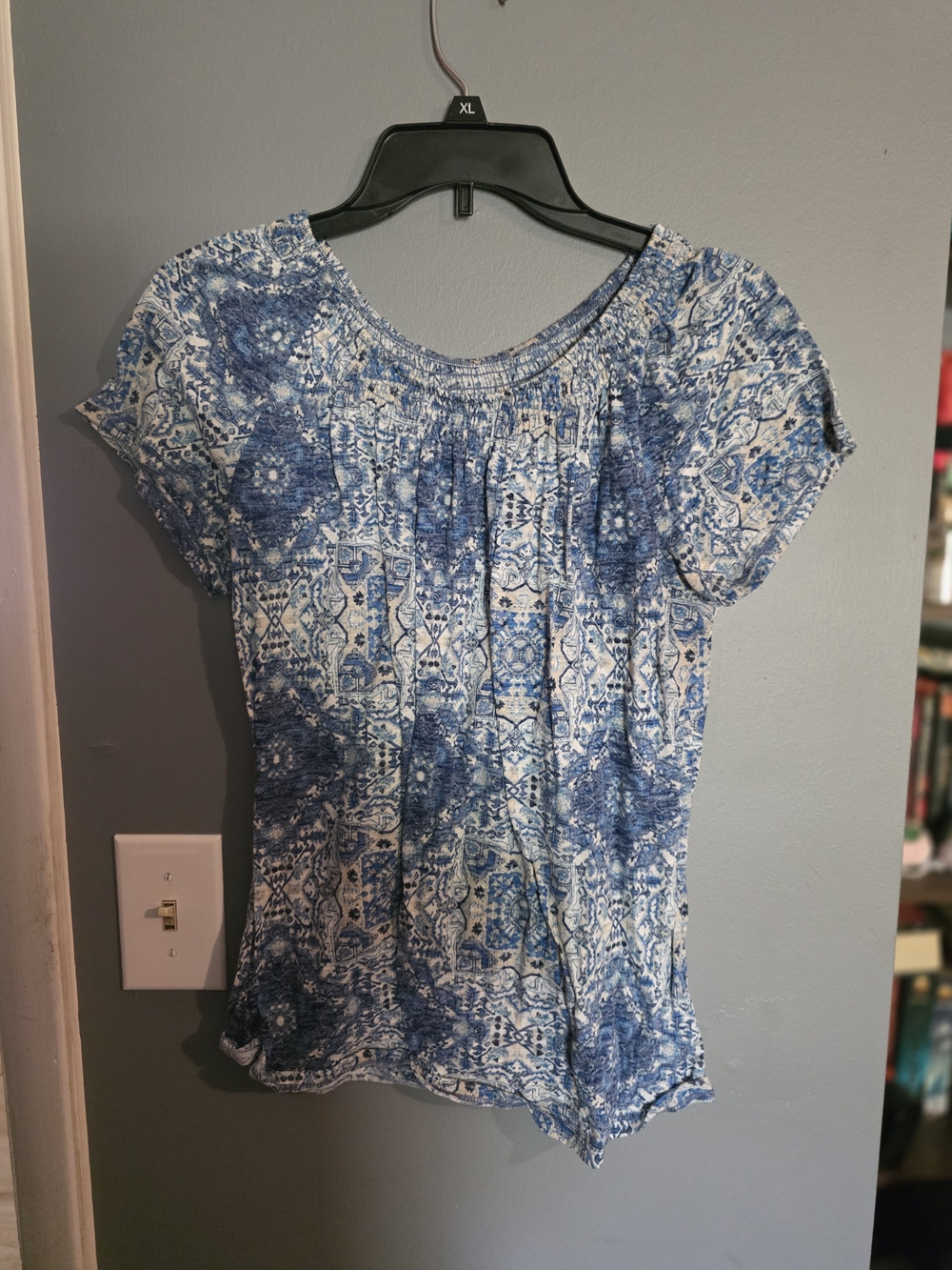 Blue Patterned Short-Sleeve Women's Top